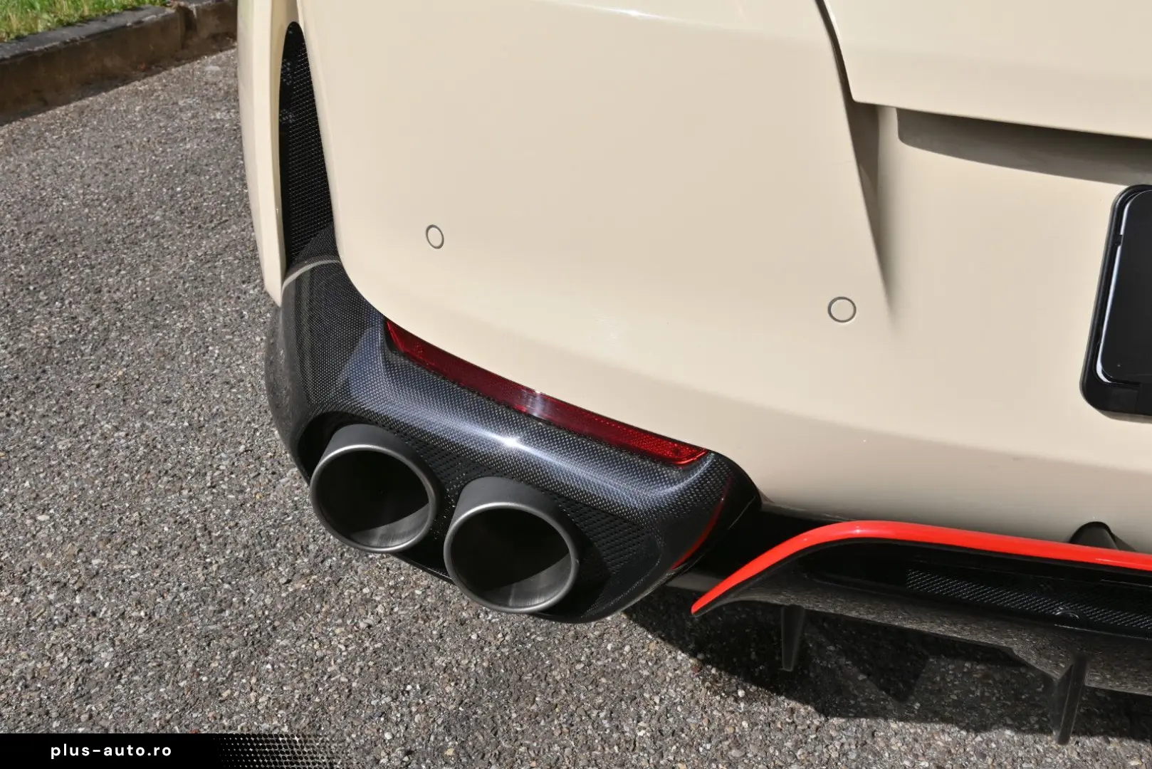 FERRARI 812 GTS Atelier Einzelstück Neuwertig ADAS Garan