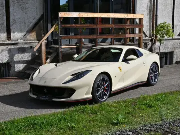 FERRARI 812 GTS Atelier Einzelstück Neuwertig ADAS Garan