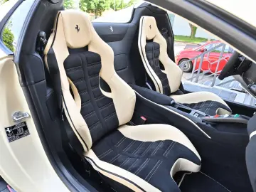 FERRARI 812 GTS Atelier Einzelstück Neuwertig ADAS Garan