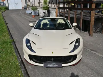 FERRARI 812 GTS Atelier Einzelstück Neuwertig ADAS Garan