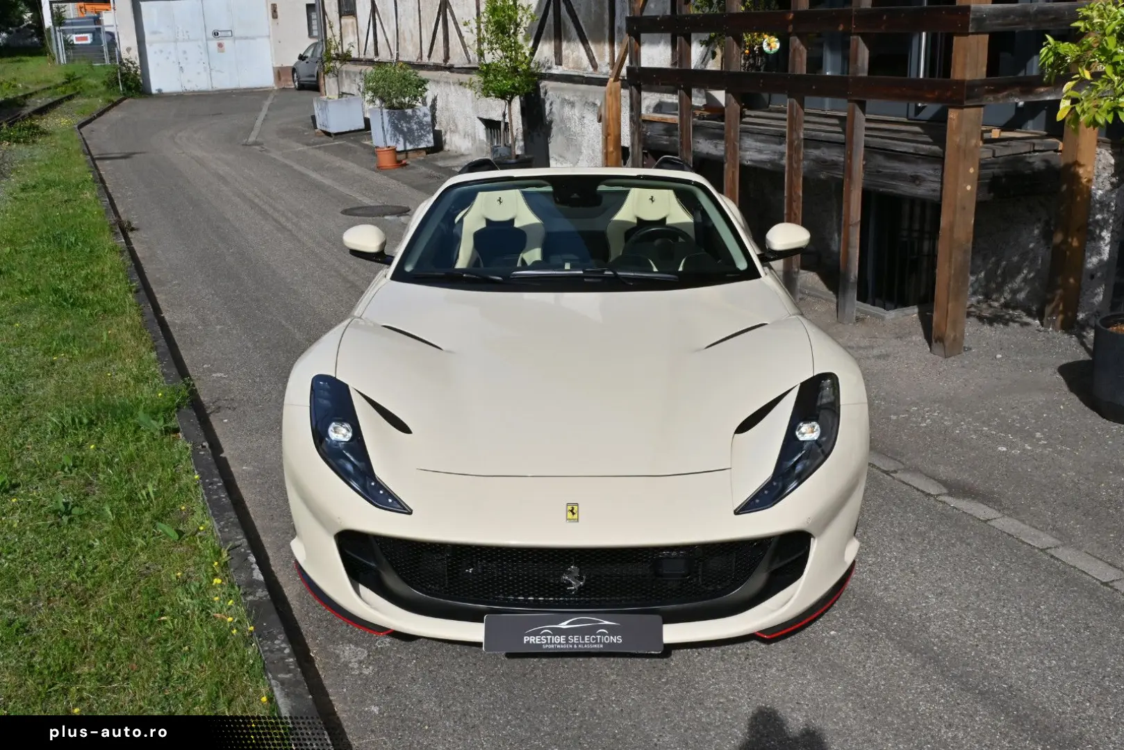FERRARI 812 GTS Atelier Einzelstück Neuwertig ADAS Garan