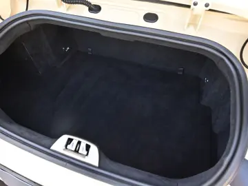 FERRARI 812 GTS Atelier Einzelstück Neuwertig ADAS Garan