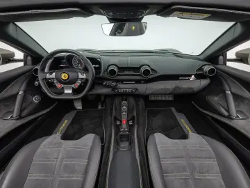 FERRARI 812 GTS