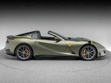 FERRARI 812 GTS