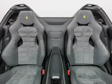 FERRARI 812 GTS