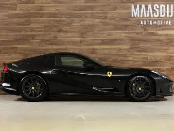 FERRARI 812 GTS 6.5 V12 HELE Lift Carbon Velgen Painted