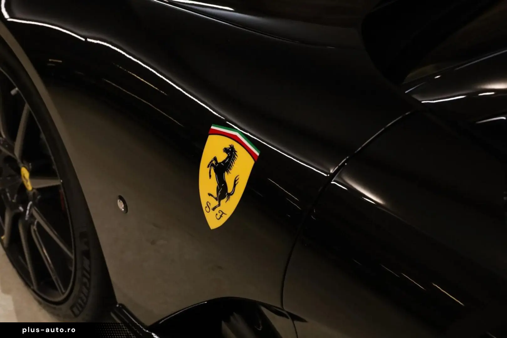 FERRARI 812 GTS 6.5 V12 HELE Lift Carbon Velgen Painted
