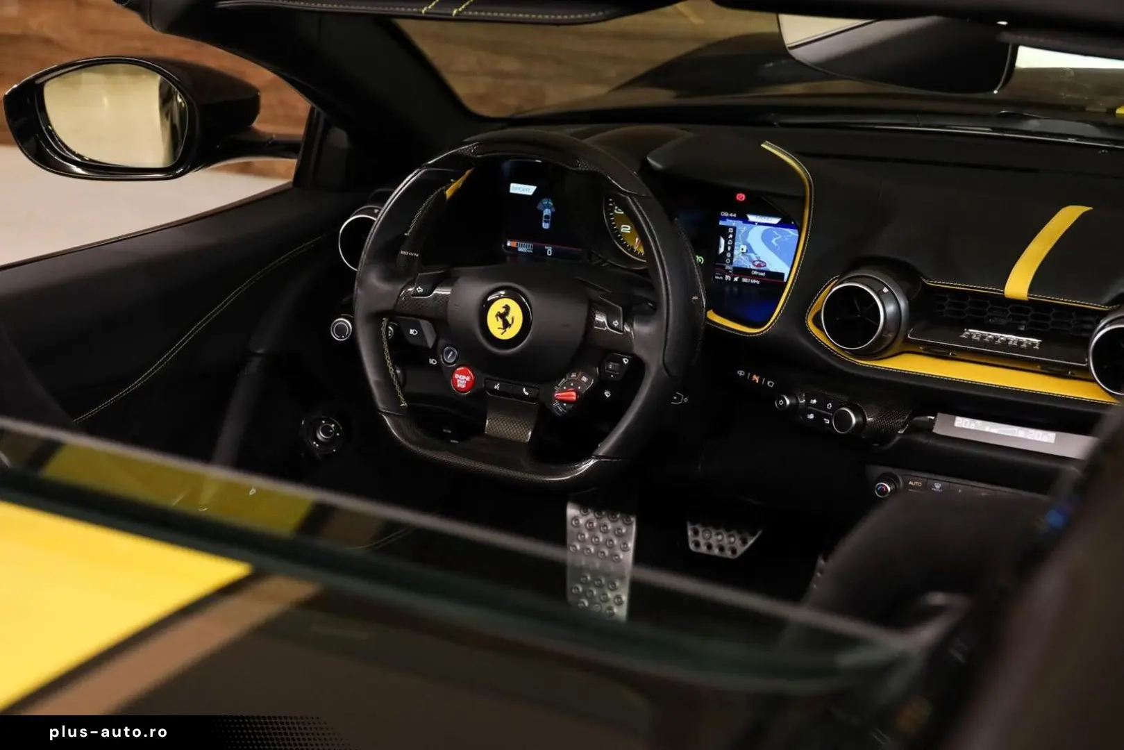 FERRARI 812 GTS 6.5 V12 HELE Lift Carbon Velgen Painted