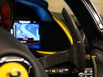 FERRARI 812 GTS 6.5 V12 HELE Lift Carbon Velgen Painted