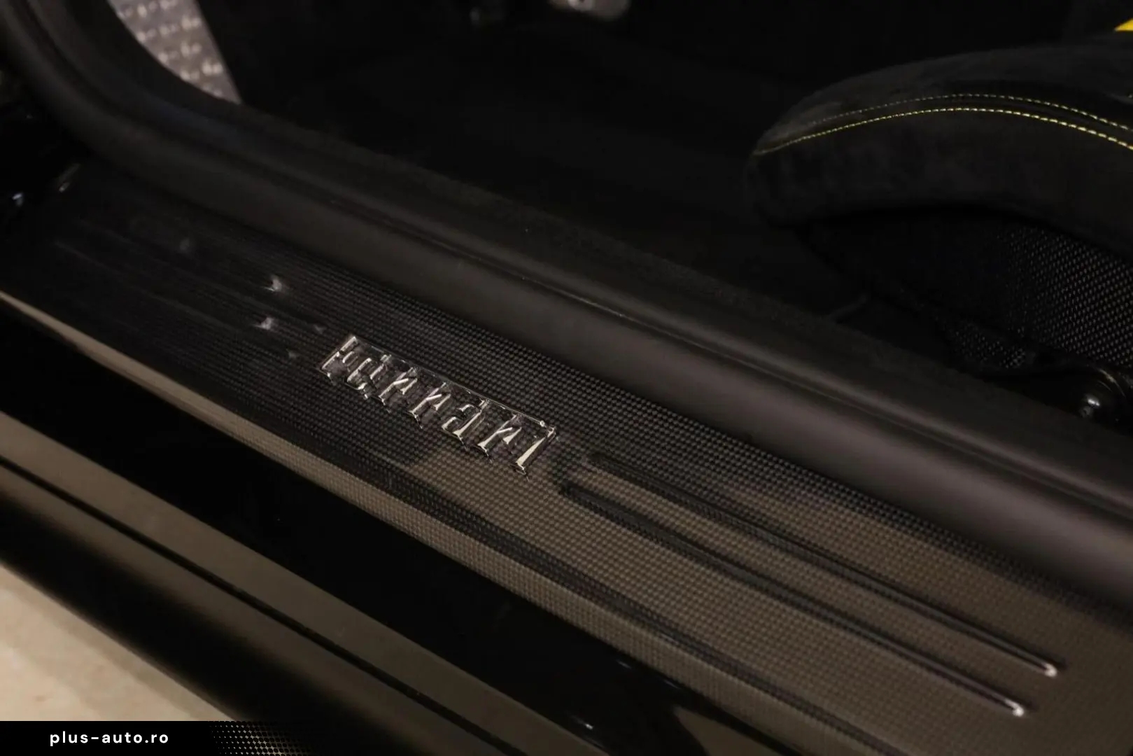 FERRARI 812 GTS 6.5 V12 HELE Lift Carbon Velgen Painted