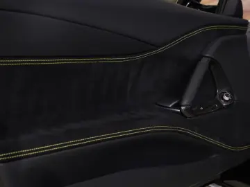 FERRARI 812 GTS 6.5 V12 HELE Lift Carbon Velgen Painted