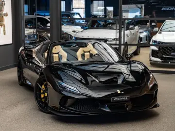 FERRARI F8 Spider 3.9 V8 Lift Carbon Seats Novitec Akrap