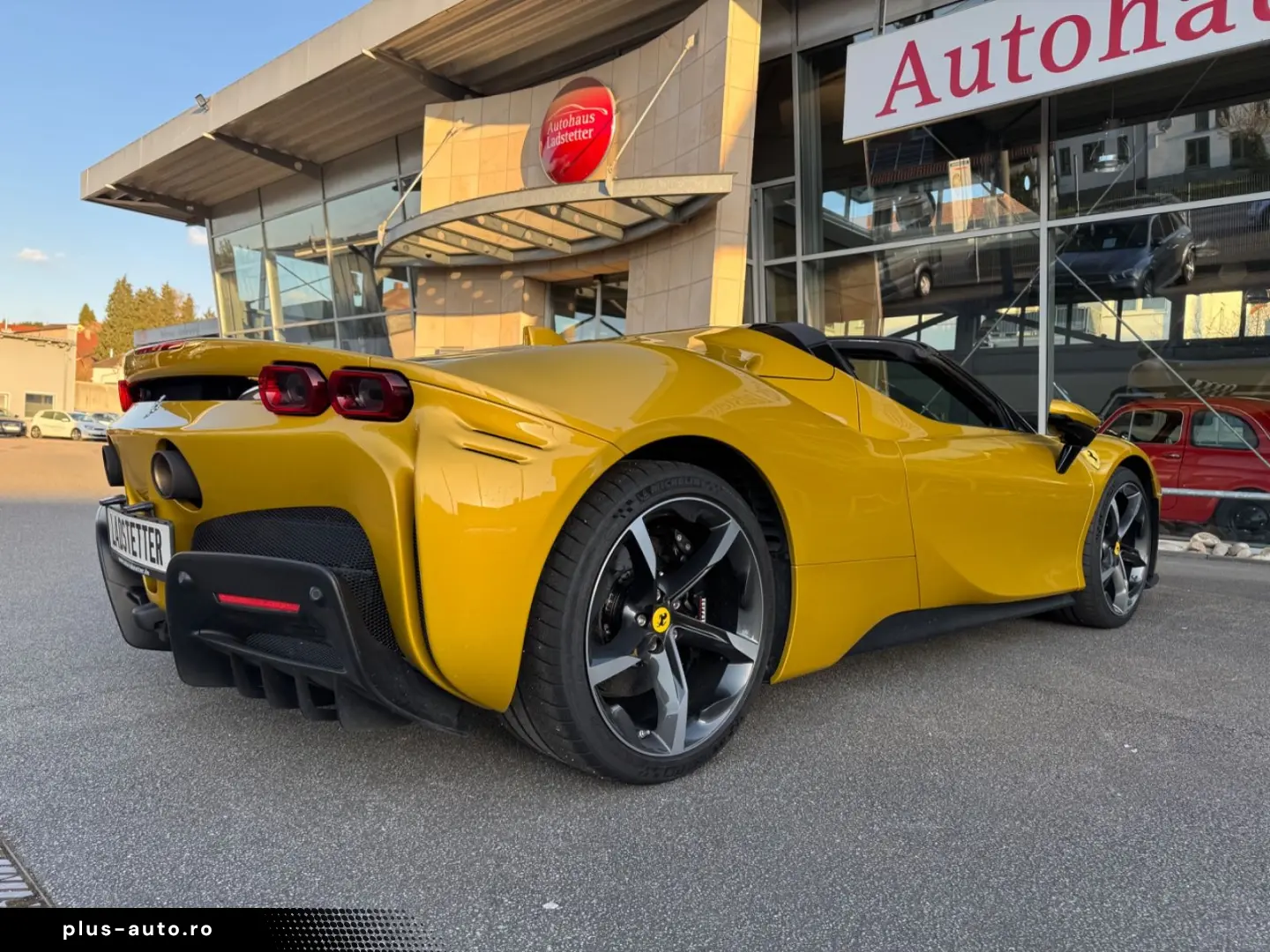 FERRARI SF90 Spider Lift Carbon Racing Sitze Kamera LED