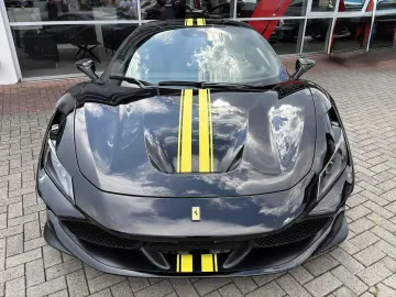 FERRARI F8 Tributo Racing Lift Carbon Service neu Garant