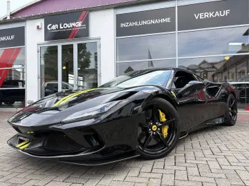 FERRARI F8 Tributo Racing Lift Carbon Service neu Garant