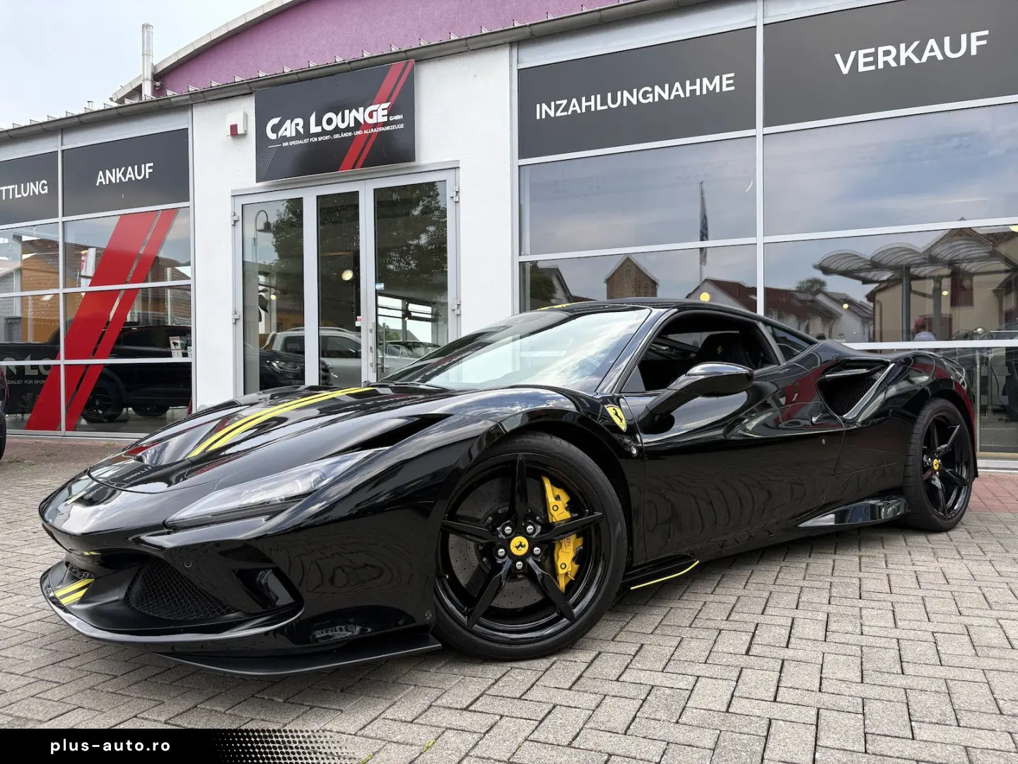 FERRARI F8 Tributo Racing Lift Carbon Service neu Garant