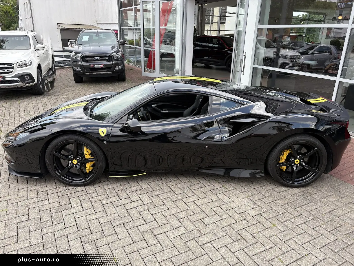 FERRARI F8 Tributo Racing Lift Carbon Service neu Garant