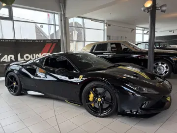 FERRARI F8 Tributo Racing Lift Carbon Service neu Garant