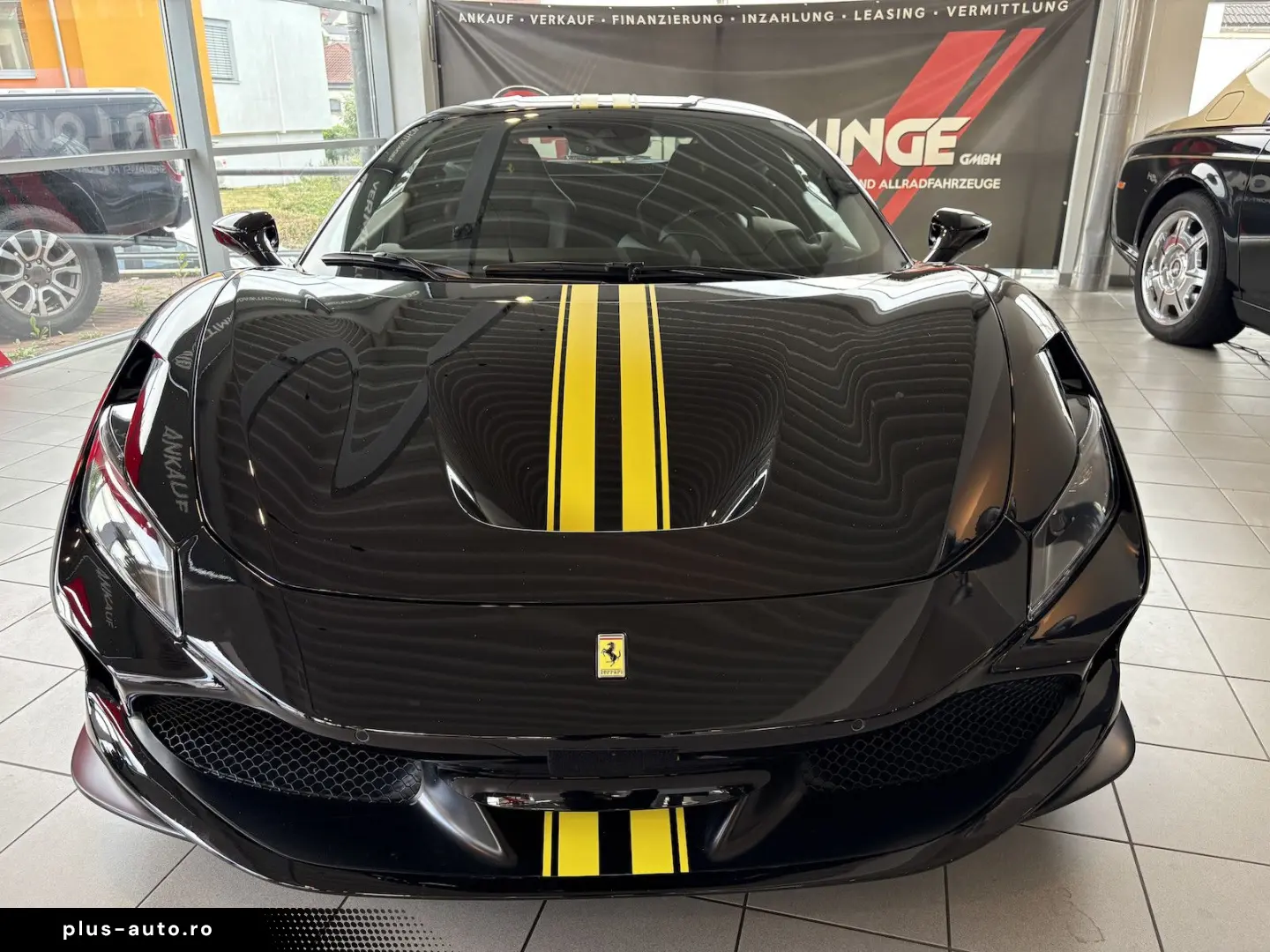 FERRARI F8 Tributo Racing Lift Carbon Service neu Garant