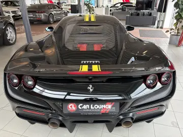 FERRARI F8 Tributo Racing Lift Carbon Service neu Garant