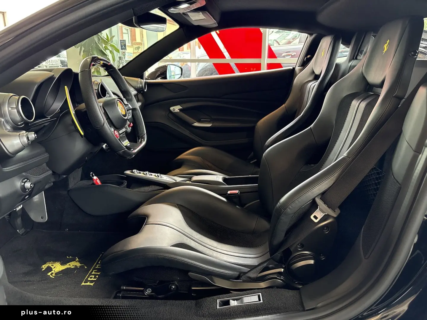 FERRARI F8 Tributo Racing Lift Carbon Service neu Garant