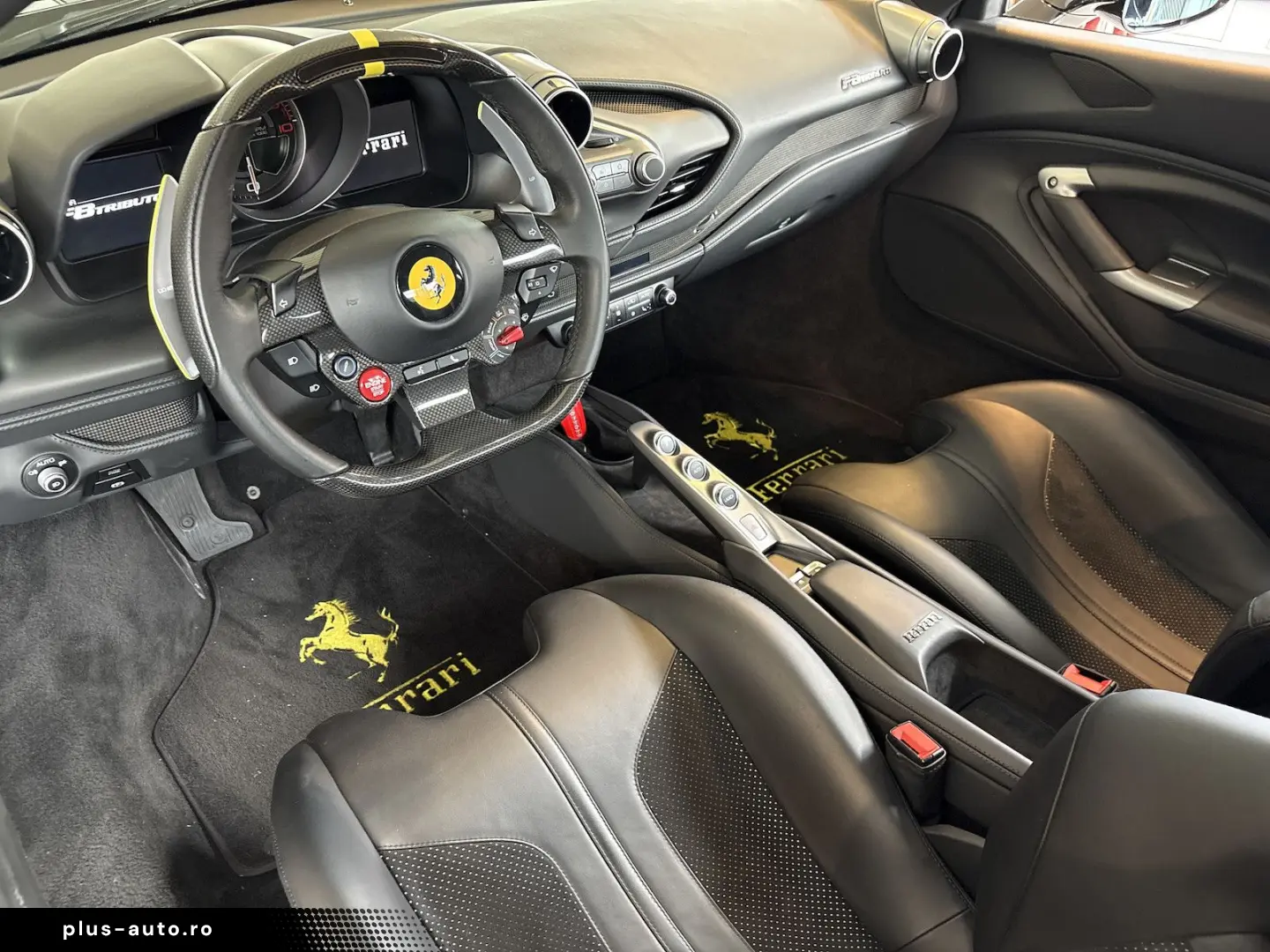 FERRARI F8 Tributo Racing Lift Carbon Service neu Garant