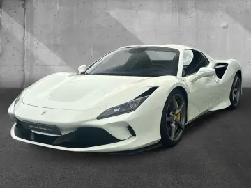 FERRARI F8 Spider Dt.Auto Lift LED Lenkrad JBL Kamera