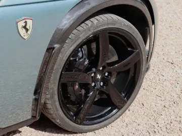 FERRARI Purosangue