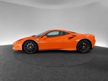 FERRARI F8 Tributo