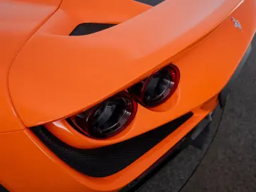 FERRARI F8 Tributo