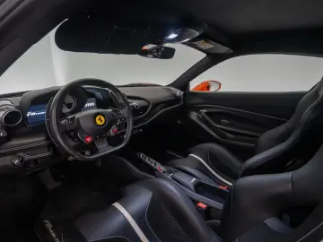 FERRARI F8 Tributo