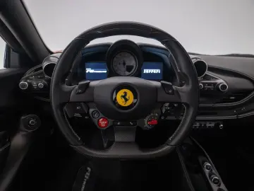FERRARI F8 Tributo