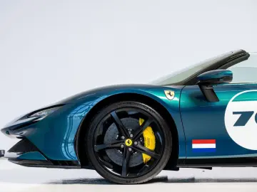 FERRARI SF90 Spider 4.0 V8 Cavalcade  Tailor Made  Asset