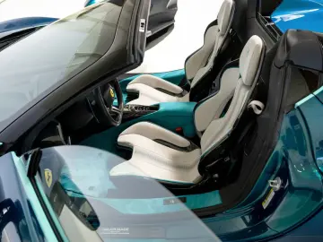 FERRARI SF90 Spider 4.0 V8 Cavalcade  Tailor Made  Asset