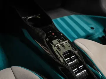 FERRARI SF90 Spider 4.0 V8 Cavalcade  Tailor Made  Asset