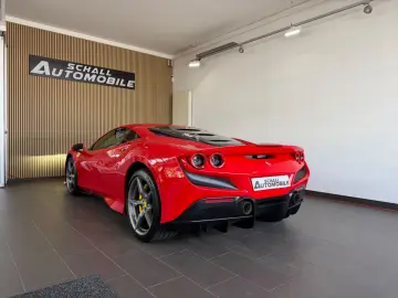 FERRARI F8 TRIBUTO  LIFT CARBON RACING-SEAT DISPLAY HIFI