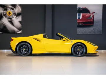 FERRARI F8 3.9 720