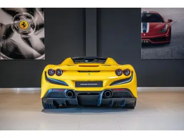 FERRARI F8 3.9 720
