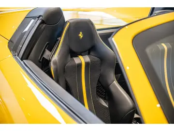 FERRARI F8 3.9 720