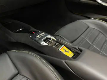 FERRARI 296 GTS 360 Kamera ADAS Paket 20 Alu AFS voll