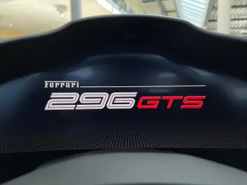 FERRARI 296 GTS 360 Kamera ADAS Paket 20 Alu AFS voll