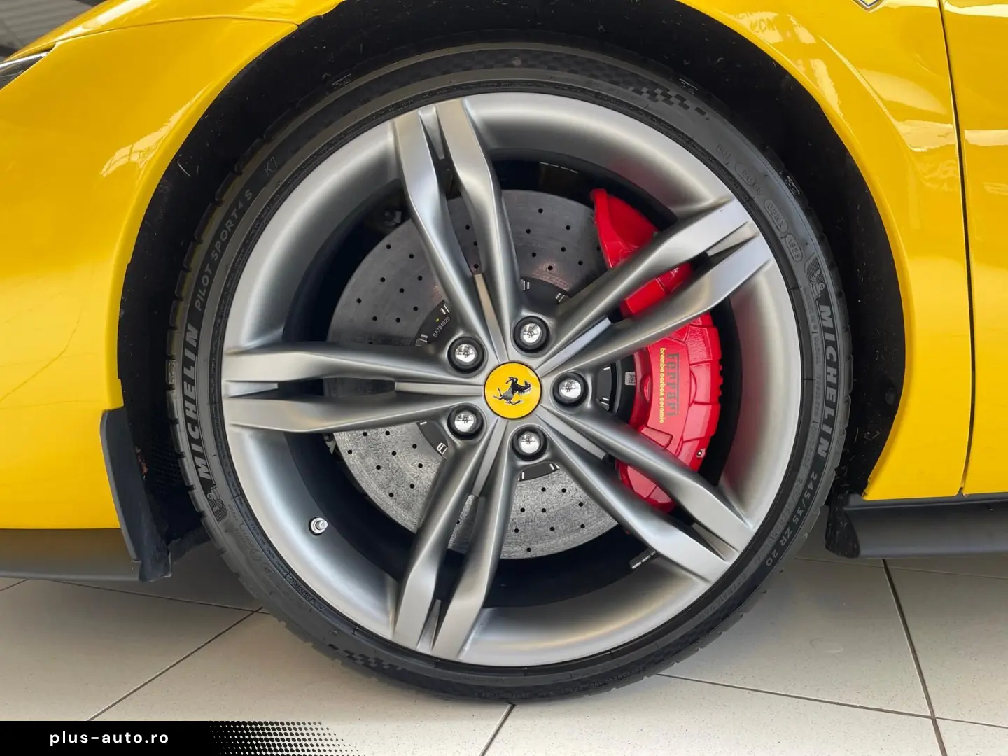 FERRARI 296 GTS 360 Kamera ADAS Paket 20 Alu AFS voll
