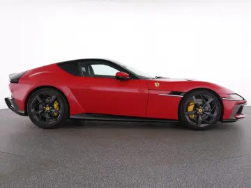 FERRARI 12 Cilindri Carbon-Exterior - Carbon-Rennsitze