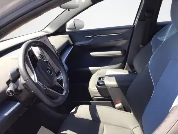 VOLVO EX30 Core 2WD Pure Electric  ACC  Apple CarPlay