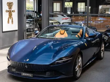 FERRARI Roma Spider Full Carbon Blu Sera JBL Alcantara 3