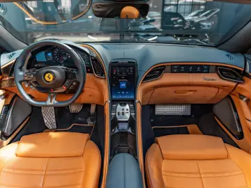 FERRARI Roma Spider Full Carbon Blu Sera JBL Alcantara 3