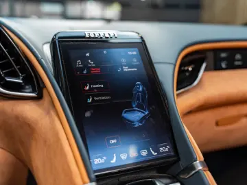 FERRARI Roma Spider Full Carbon Blu Sera JBL Alcantara 3