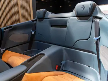 FERRARI Roma Spider Full Carbon Blu Sera JBL Alcantara 3