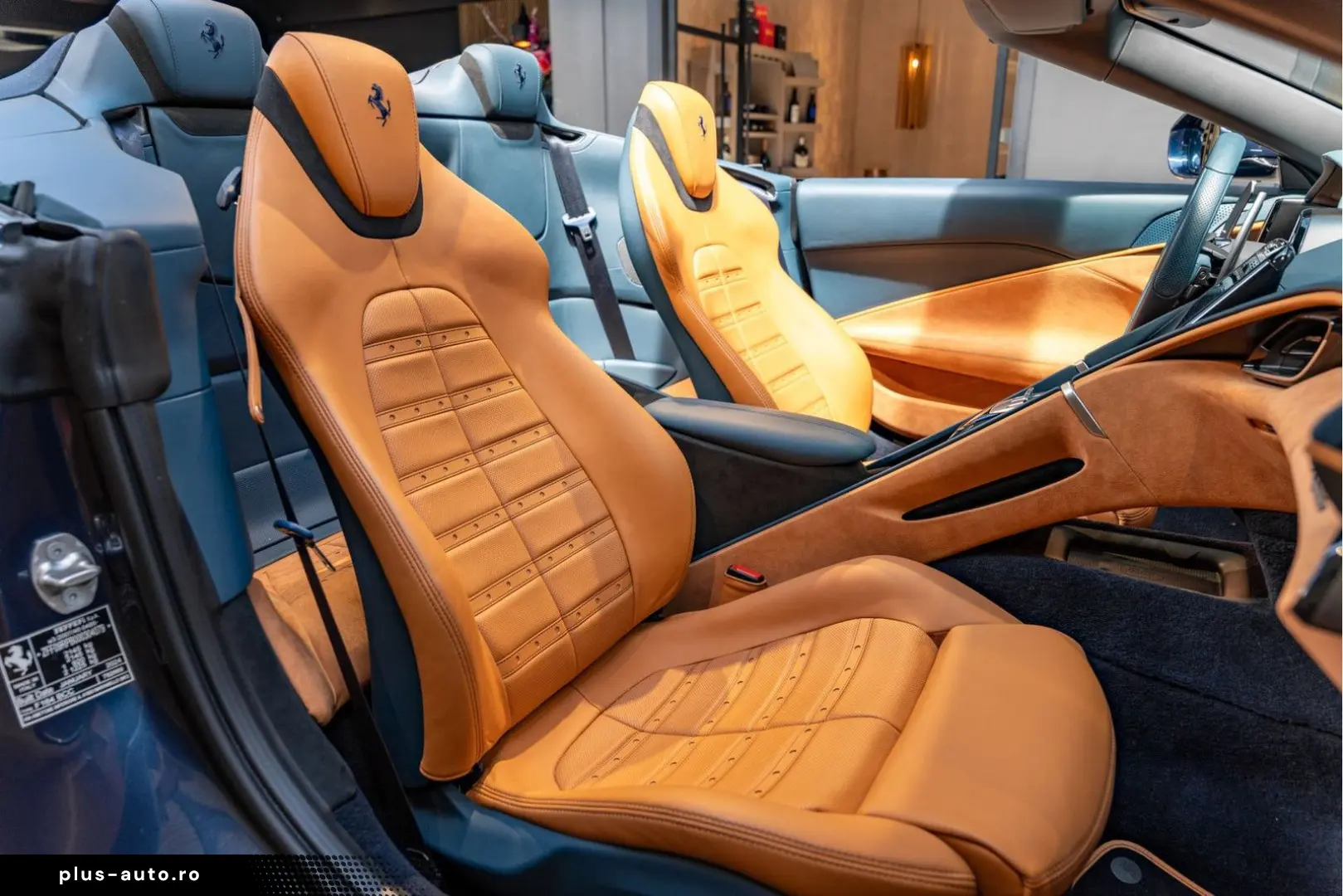 FERRARI Roma Spider Full Carbon Blu Sera JBL Alcantara 3