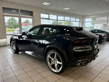 FERRARI Purosangue Panorama Carbon Burmester 360 Matrix